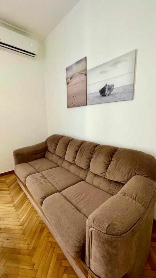 Gorgeous Renovated Apt. Close To Metro And Cultural Sites! Атина Екстериор снимка